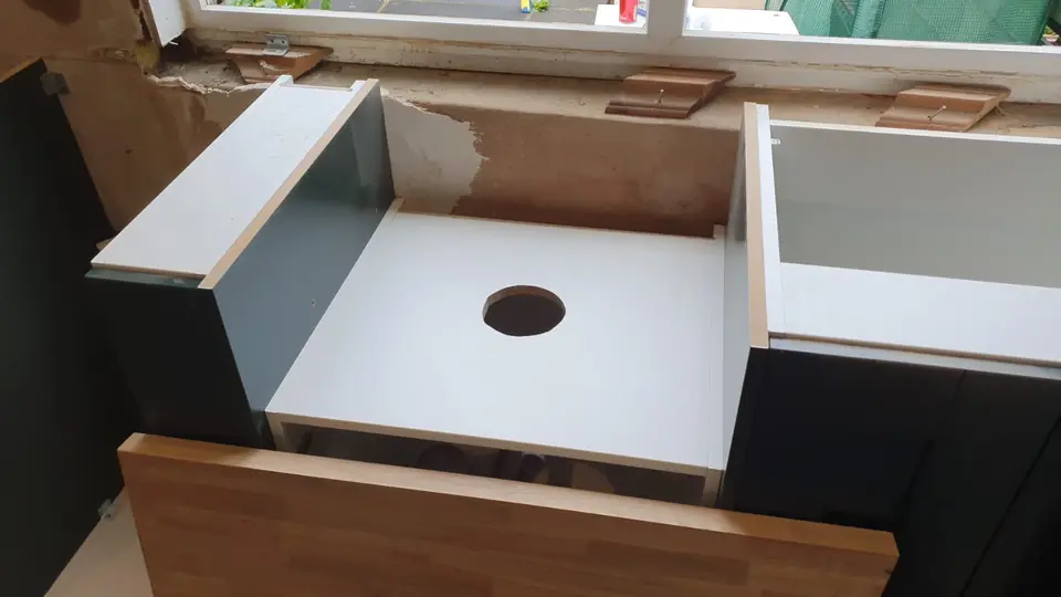 Kitchen sink base unit prepared for a Belfast sink